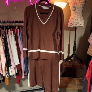 Brown V-Neck Women's 2-Piece Sweater Set XL NWOT
